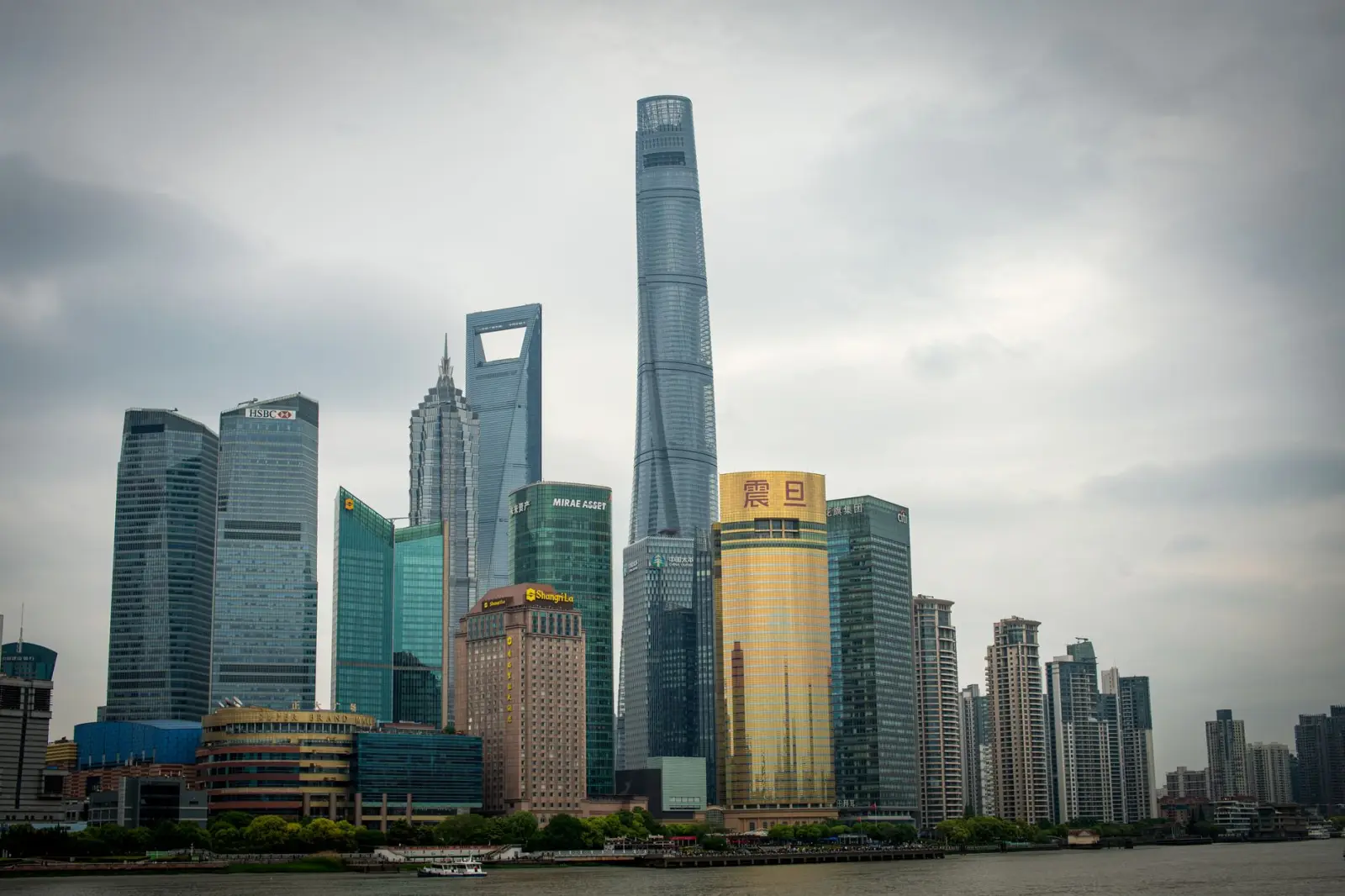 西南中小企业仓库管理软件选型：扫码出入库与批次管理功能对比分析
